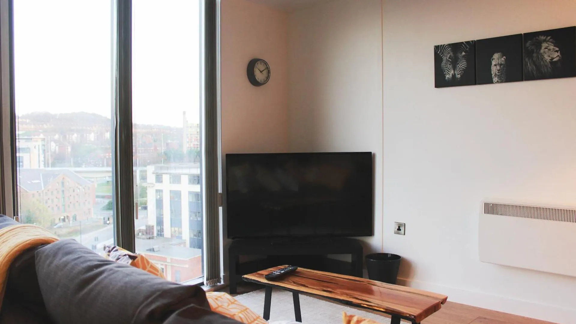 Homely Serviced Apartments - Blonk St Sheffield 0*,  Velká Británie